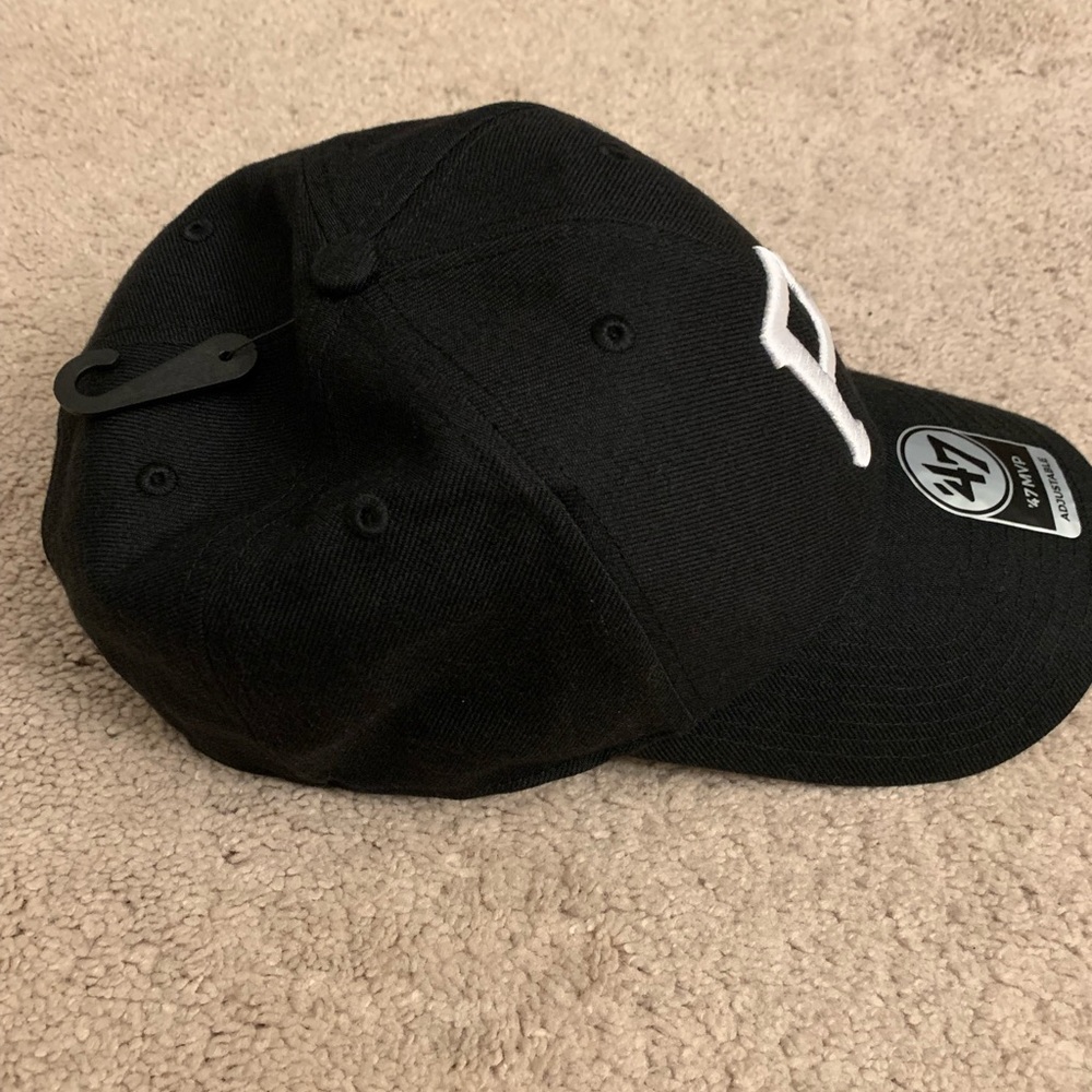 47 Brand Black and White Adjustable Hat - Picture 4 of 5